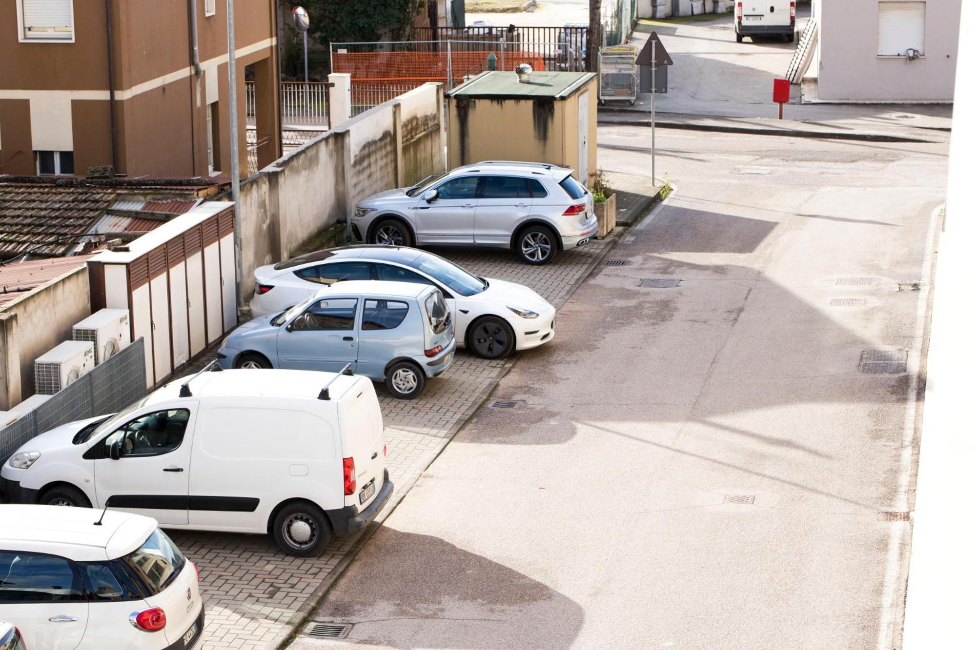 APPARTAMENTO SERGIO LUXURY Centro Santa Maria degli Angeli Santa Maria Degli Angeli  Esterno foto